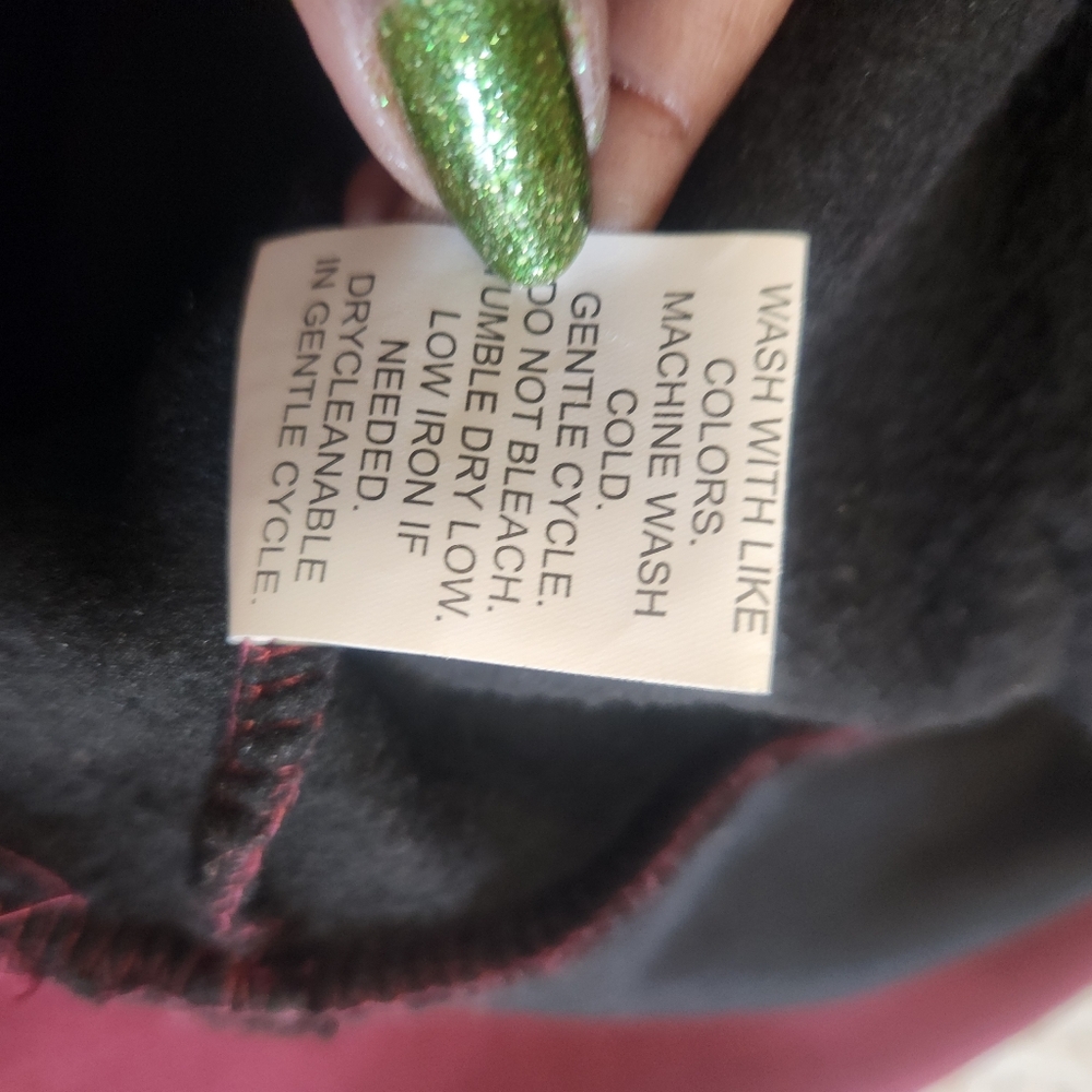 Shein curve Maroon, Gray, and Black Colorblock Hoodie. - Picture 5 of 8